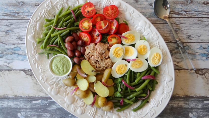 Une salade niçoise s'il vous plait!